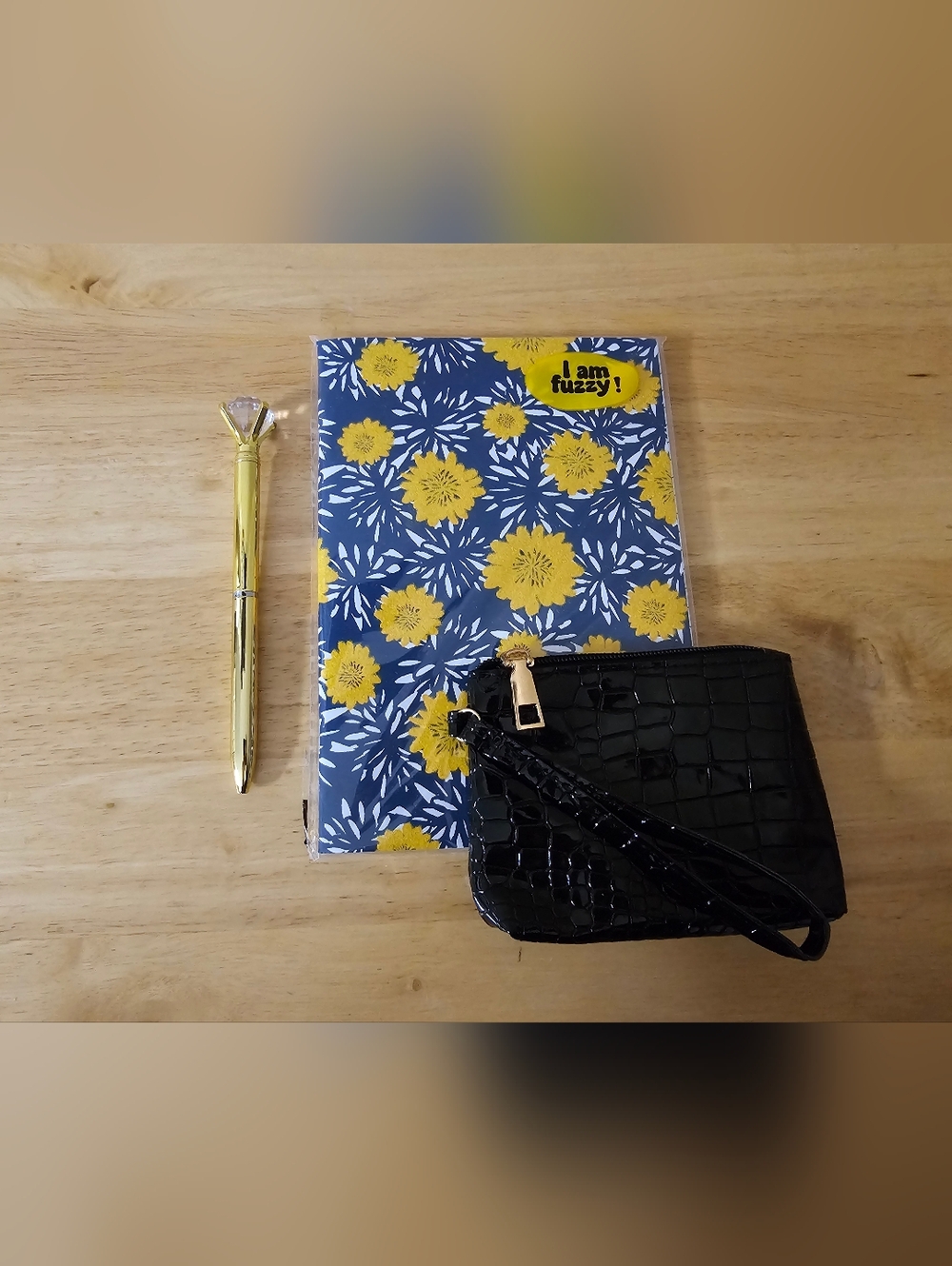Wristlet Pouch & Floral Stationary Set